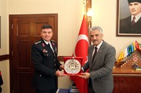14.06.2023 tarihinde "J.Gn.K.lığının 184'üncü Kuruluş Yıl Dönümü” kapsamında, Erzincan Valisi Sn. Mehmet MAKAS makamında ziyaret edilmiştir.