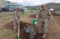 10.05.2024 tarihinde "J.Gn.K.lığının 185'inci Kuruluş Yıl Dönümü” kapsamında, Erzincan Binali Yıldırım Üniversitesi yerleşkesine Hatıra Ormanı Ağaç Dikimi yapılmıştır.